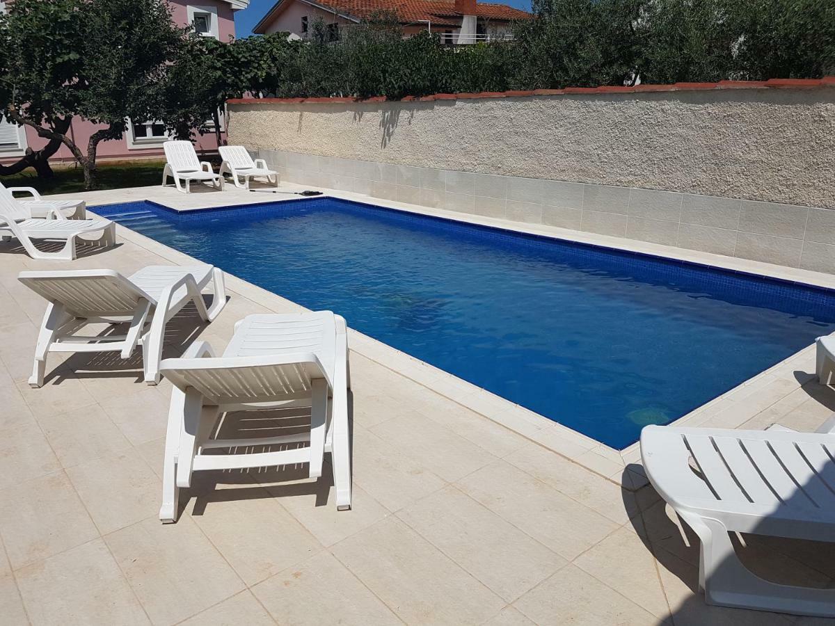 Vacation House "Viola" Фажана Экстерьер фото